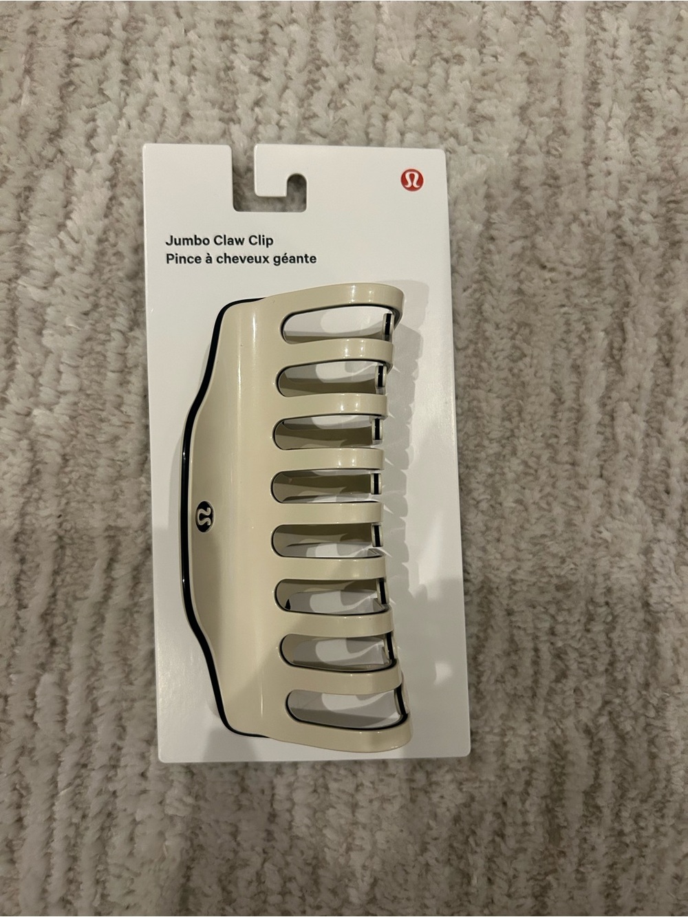 lululemon Jumbo Claw Clip in Cream